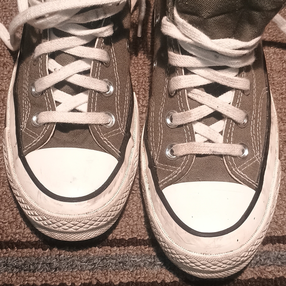 Stylish Canvas Sneakers - Olive and White